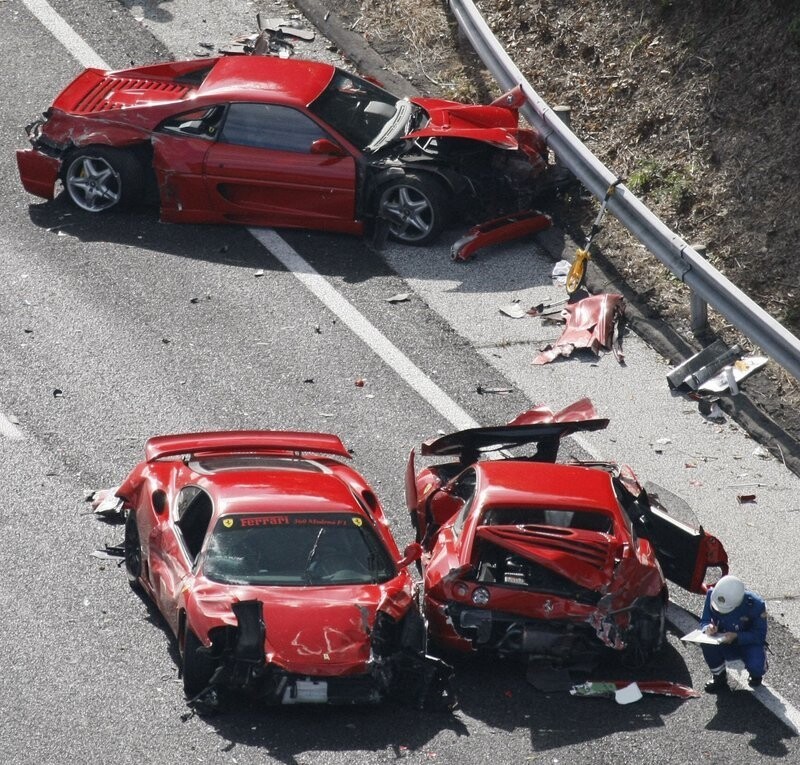 Впечатляющая авария на встрече японского клуба Ferrari