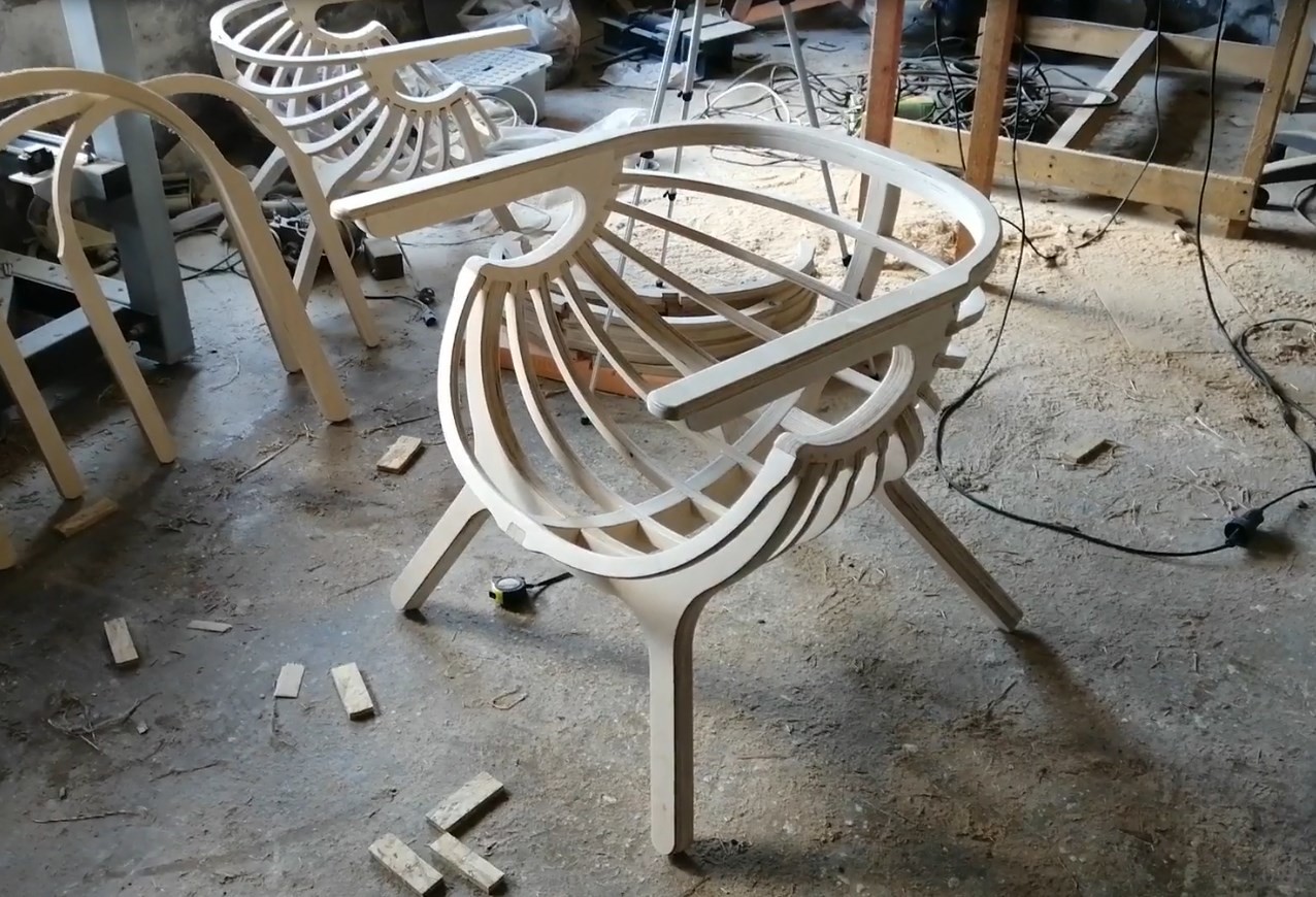 Кресло качалка ракушка из фанеры