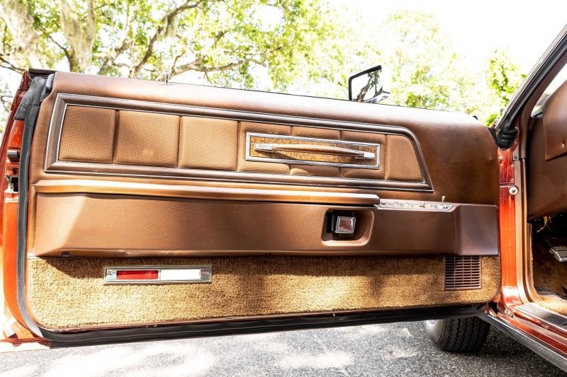 Американский красавец: Lincoln Continental Mark IV 1973 года