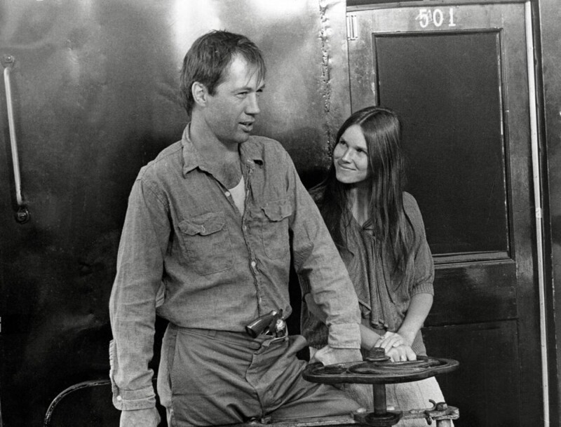 13 июня 1972 года - премьера американского фильма “Берта по прозвищу «Товарный вагон»” (Boxcar Bertha).