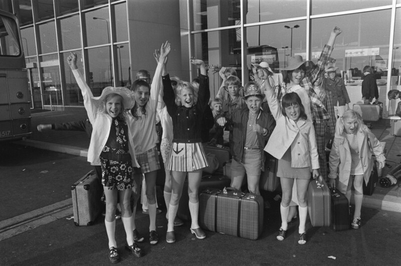 16 июня 1972 года. Амстердам, аэропорт Схипхол. Школьники из Апелдорна перед поездкой в Румынию.