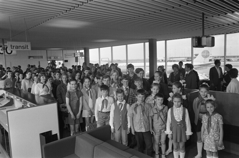 16 июня 1972 года. Амстердам, аэропорт Схипхол. В Нидерланды прибыл ансамбль песни и танца «Московские дети».