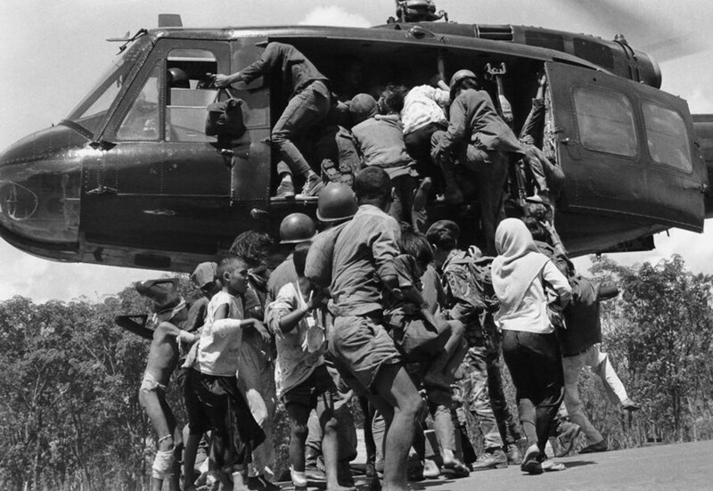 25 июня 1972 года. Южный Вьетнам, недалеко от Ан Лока. Эвакуация гражданских и раненых из зоны боевых действий.