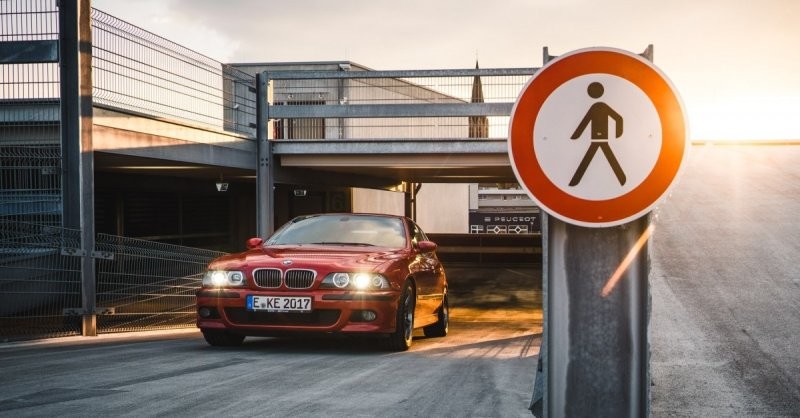 Почему BMW E39 M5 до сих пор стоит на вершине спортивных седанов?