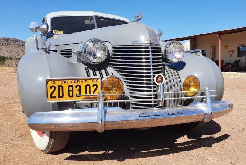 Взгляд назад: Cadillac Sixty Special Sedan 1940 года