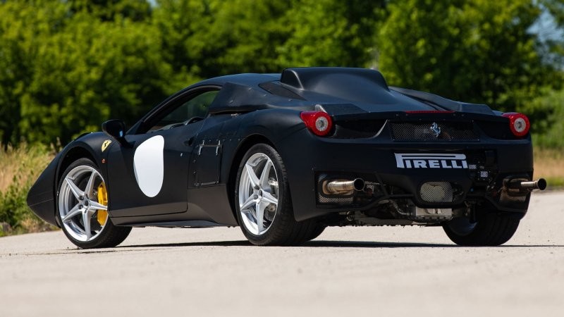 Три супер-редких предсерийных прототипа Ferrari LaFerrari выставят на аукцион