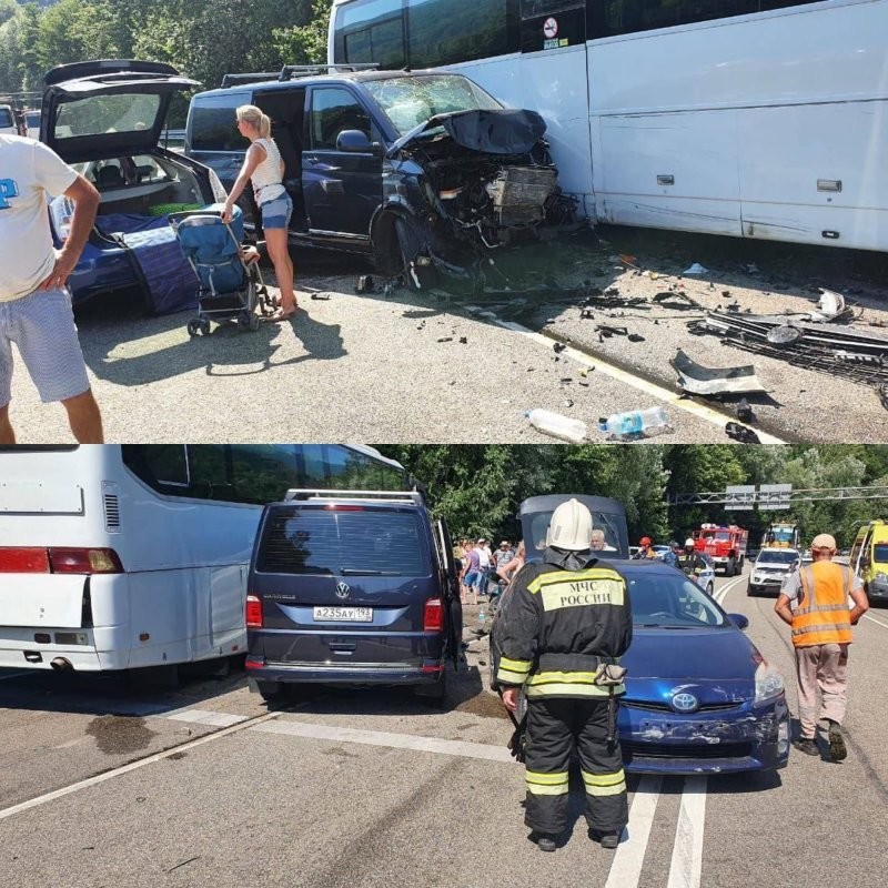 Авария дня. Массовое ДТП с участием автобуса в Сочи