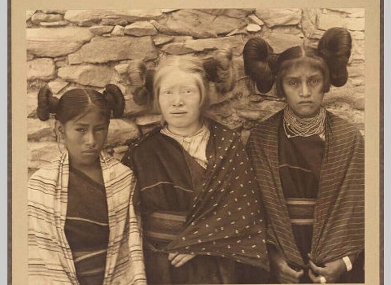 Индейская девочка альбинос из племени Хопи,  1886 год