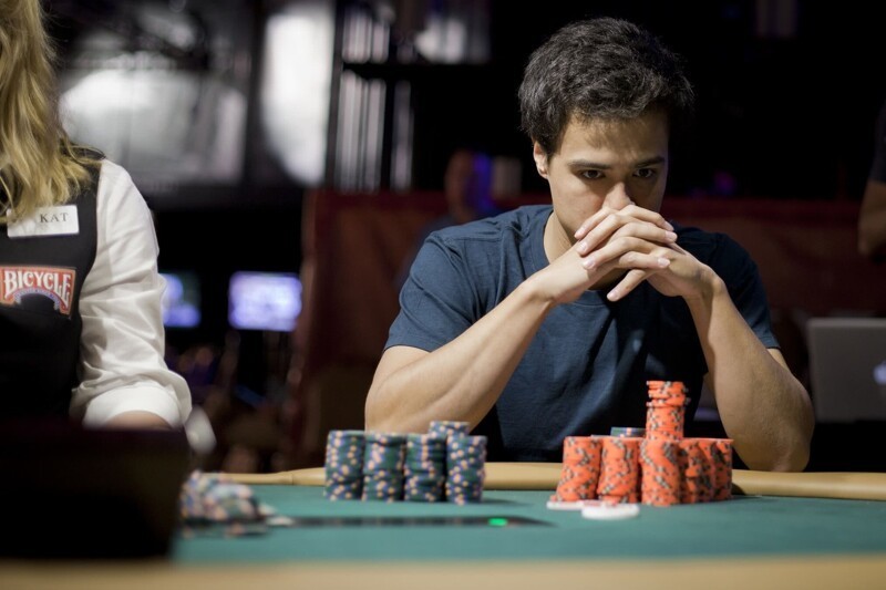 Как играть в покер? Правила покера для начинающих
