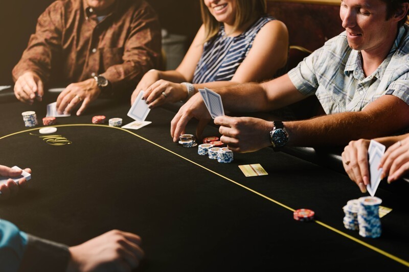 Как играть в покер? Правила покера для начинающих