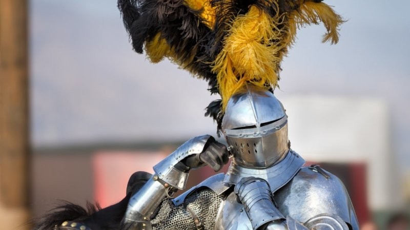 Разновидности шлемов средневековья, уникальные и причудливые шлемы рыцарей