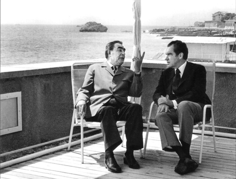 Леонид Брежнев и президент США Ричард Никсон в Крыму