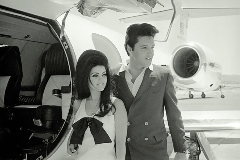 Молодожены Присцилла и Элвис Пресли в 1967 году