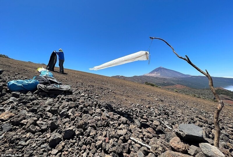 Турист заснял вулкан с высоты птичьего полета