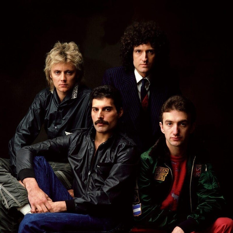 1975 год. Вышла песня "Bohemian Rhapsody" группы Queen