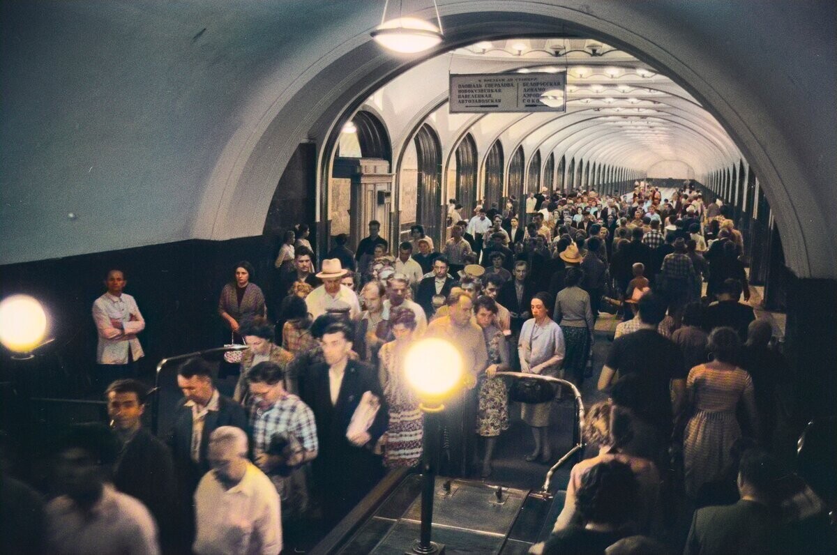 первые станции метро москвы