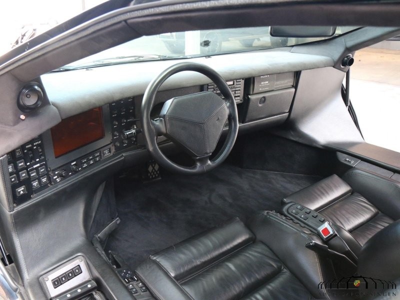 Vector W8 Twin Turbo Coupe напомнит вам, почему 1980-е были потрясающими