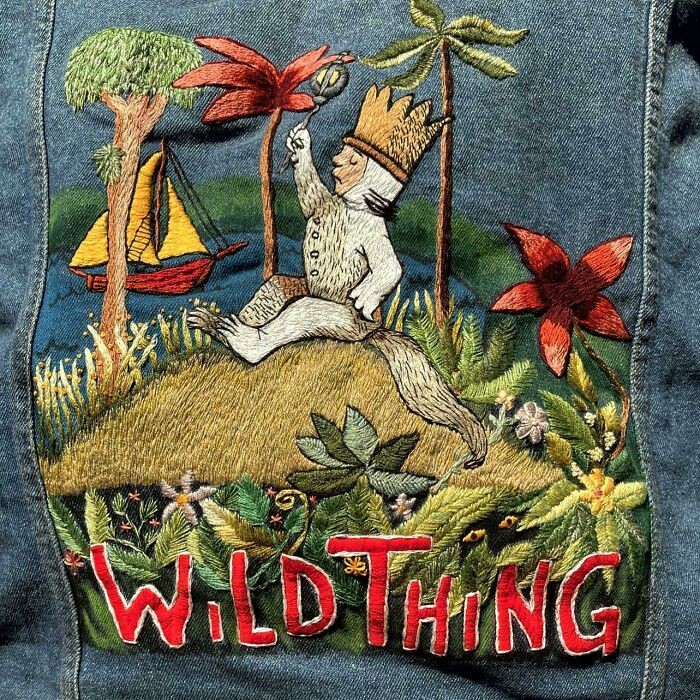 12. "Последняя вышивка, джинсовый жилет Wild Thing. Около полугода работы"