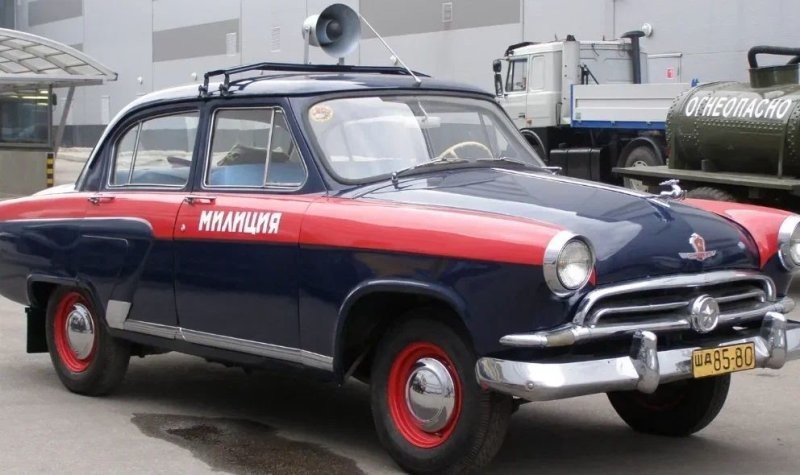 Автомобили послевоенной милиции