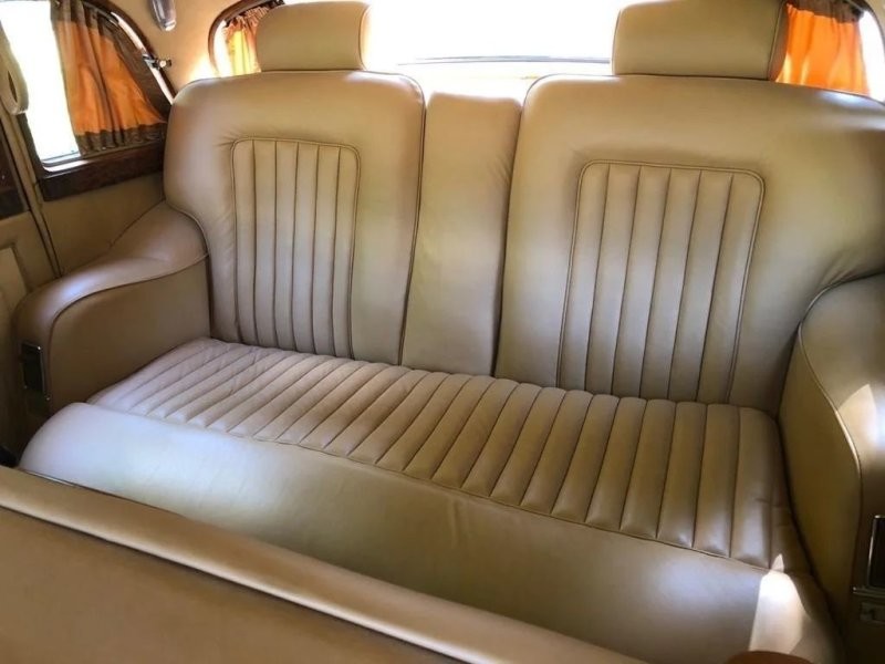 70-летний Rolls-Royce Wraith в неплохом состоянии продают в Москве