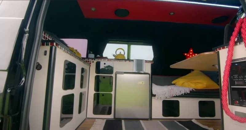 «Люцифер»: идеальный семейный дом на колесах из двух микроавтобусов Volkswagen