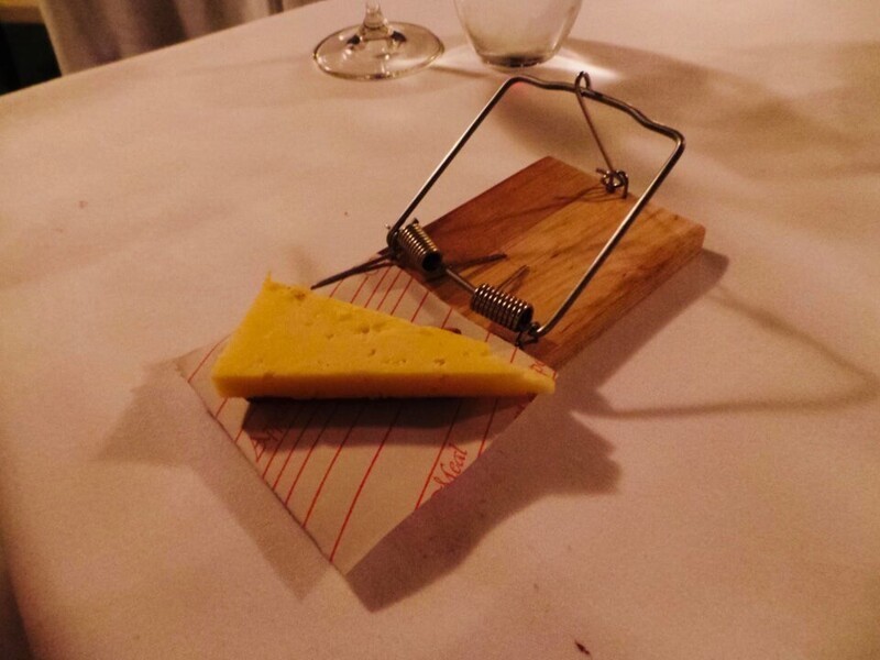 Сыр в мышеловке