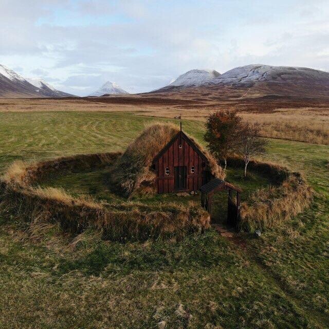 Самая старая церковь в Исландии