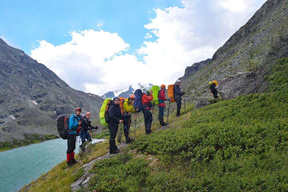 Вершина Эльбруса и перевалы Горного Алтая. Школьные группы успешно завершили сложные походы⁠⁠