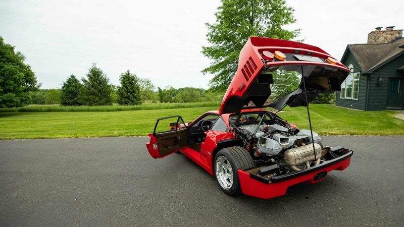 Ferrari F40: идеальный экземпляр с пробегом 25 000 километров будет продан с аукциона