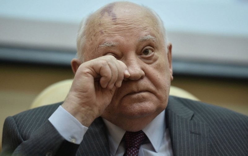 Горбачев "в ужасе" от того, что сейчас происходить на Украине. Он считает, что российский президент уничтожил все его наследие. Звучит как комплимент