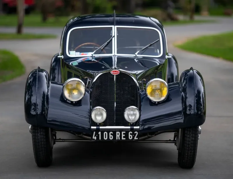 Оригинал не лучше копии: полюбуйтесь репликой Bugatti Type 57SC Atlantic