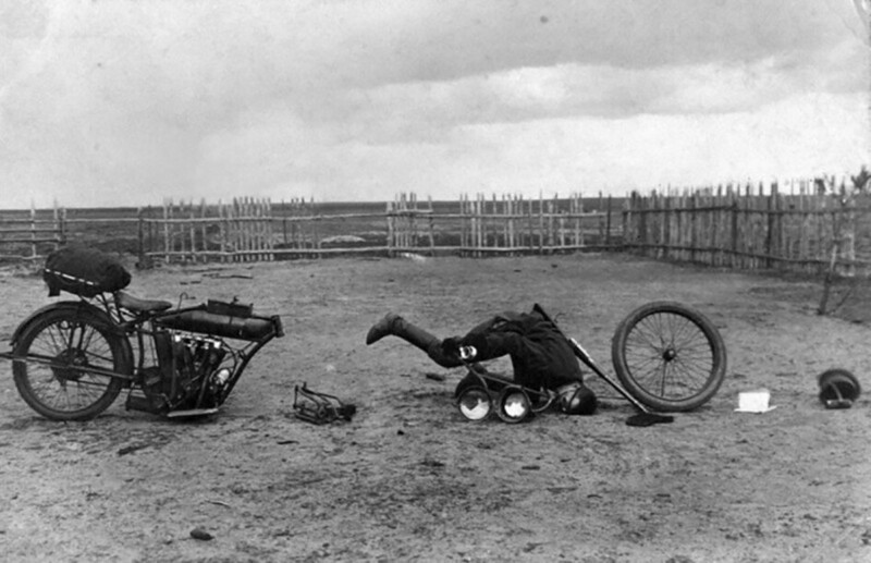 Шутка от русских военных мотоциклистов, 1910-е