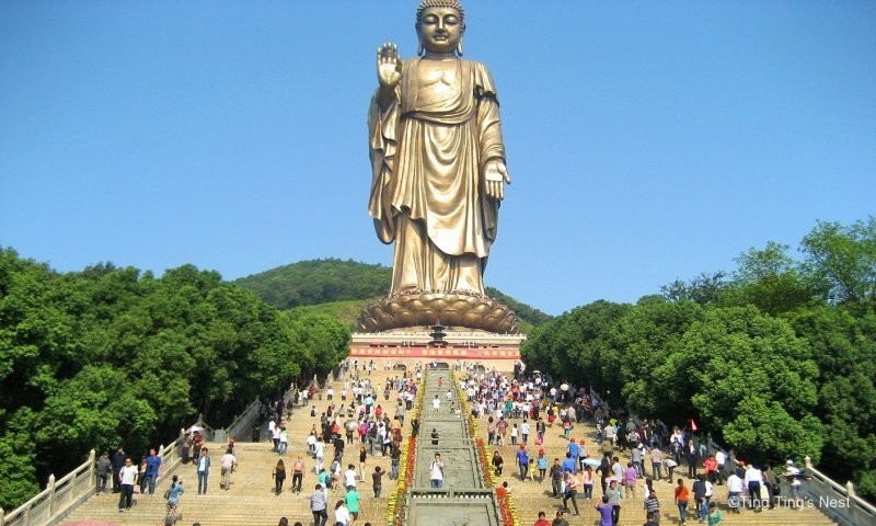Статуя Будды в Уси (Китай) – 88 метров