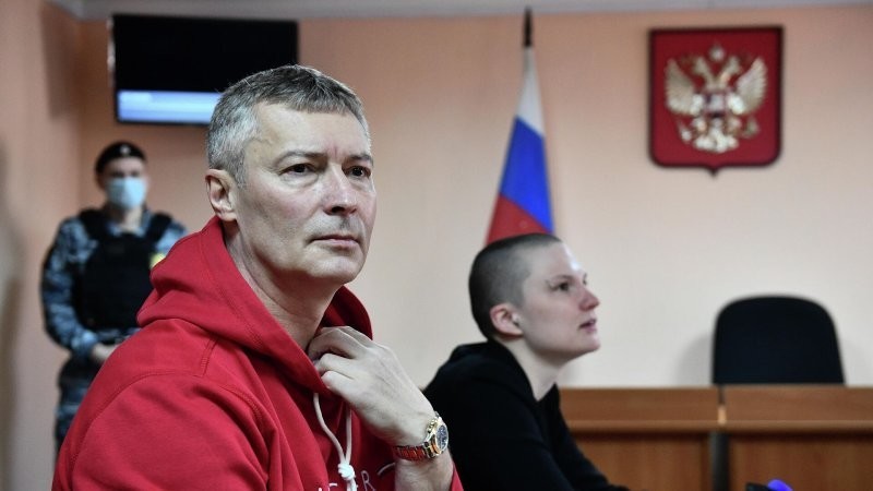 «Он решил, что ему всё можно»: сегодня арестовали экс-мэра Екатеринбурга Евгения Ройзмана