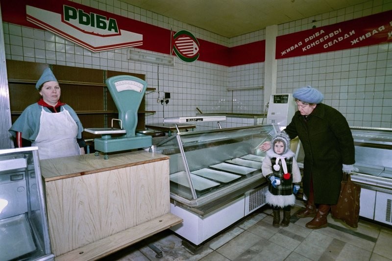 Как мы выжили? Полки Советских магазинов перед развалом СССР