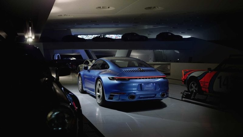 «Мультяшный» Porsche 911 Sally Special продан на благотворительном аукционе за рекордные 3,6 миллиона долларов