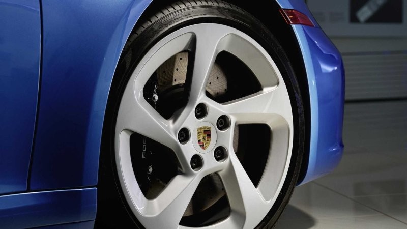 «Мультяшный» Porsche 911 Sally Special продан на благотворительном аукционе за рекордные 3,6 миллиона долларов