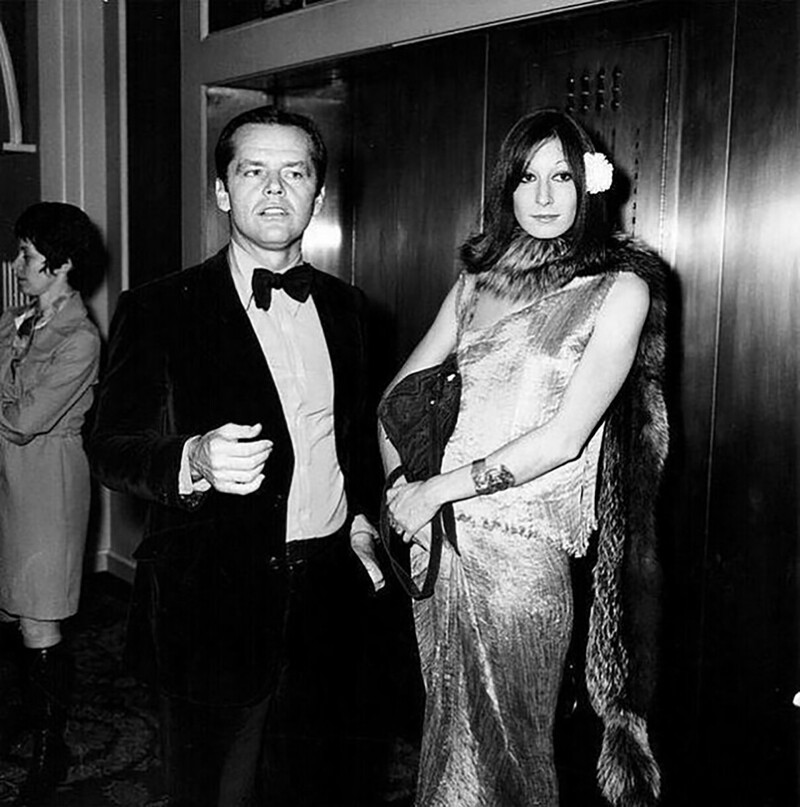 Джек Николсон и Анжелика Хьюстон на церемонии вручения премии Золотой глобус. 1974 год