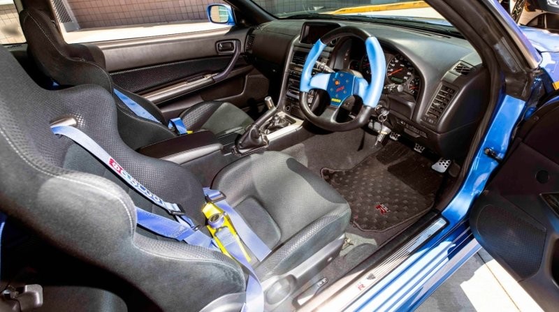 Skyline R34 GT-R V-Spec II, на котором ездил Пол Уокер, продали за  577 000 долларов