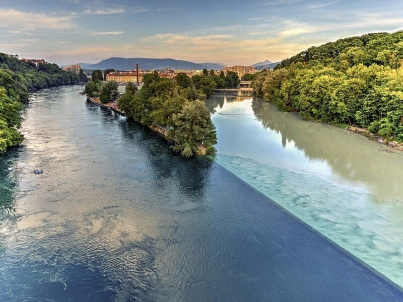 Две реки (Рона и Арв) сталкиваются в Женеве. Они питаются разными ледниками и имеют разные отложения в воде
