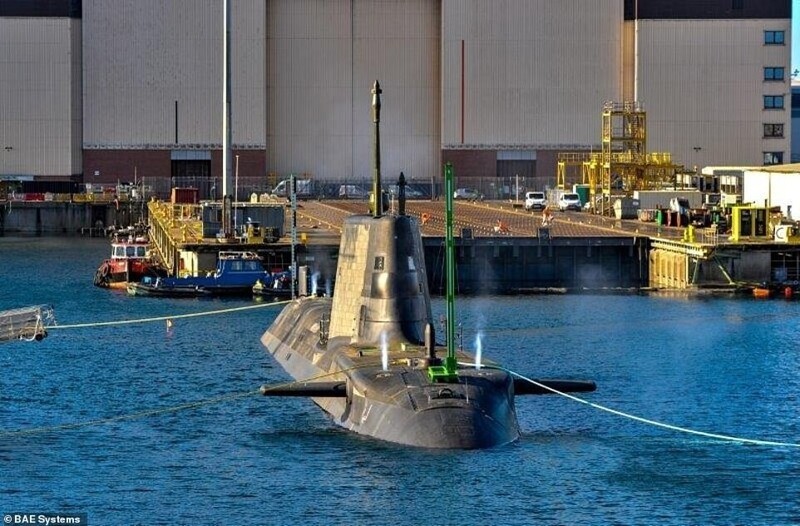 Британский флот ввёл в строй пятую атомную подлодку новейшего типа