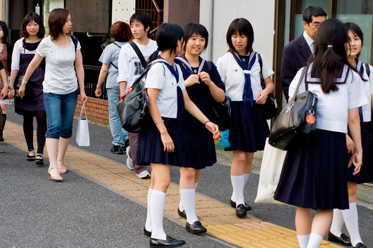 Школьная форма в Японии средняя школа