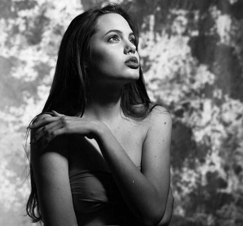Американская киноактриса, сценарист, режиссер и фотомодель Анджелина Джоли