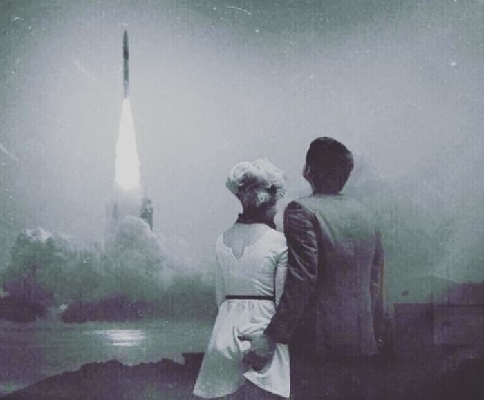 30. Пара наблюдает за запуском космического корабля «Аполлон-8», 1968 год