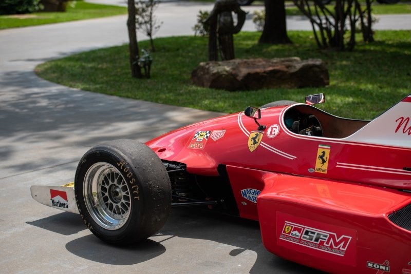 Продается гоночный автомобиль Mazda Formula 13B с роторным двигателем