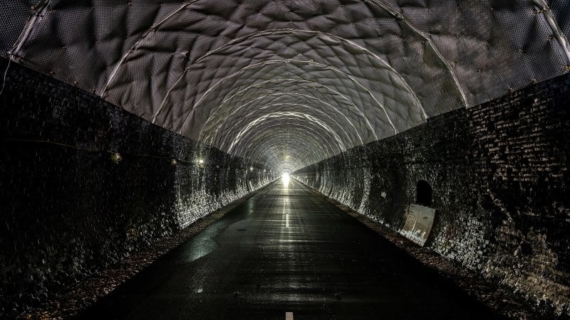 Аэродинамические испытания в старинном железнодорожном туннеле Кейтсби