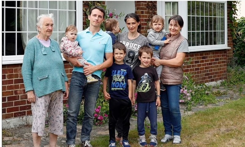 И принц и нищий. Британские журналисты разоблачили "нищего" беженца из Украины, оказавшегося миллионером