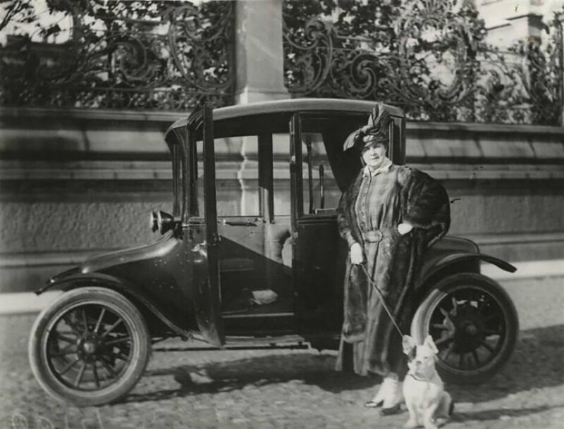 Супруга редактора журнала «Автомобиль» Андрея Нагеля Лидия Яковлевна, 1915 год