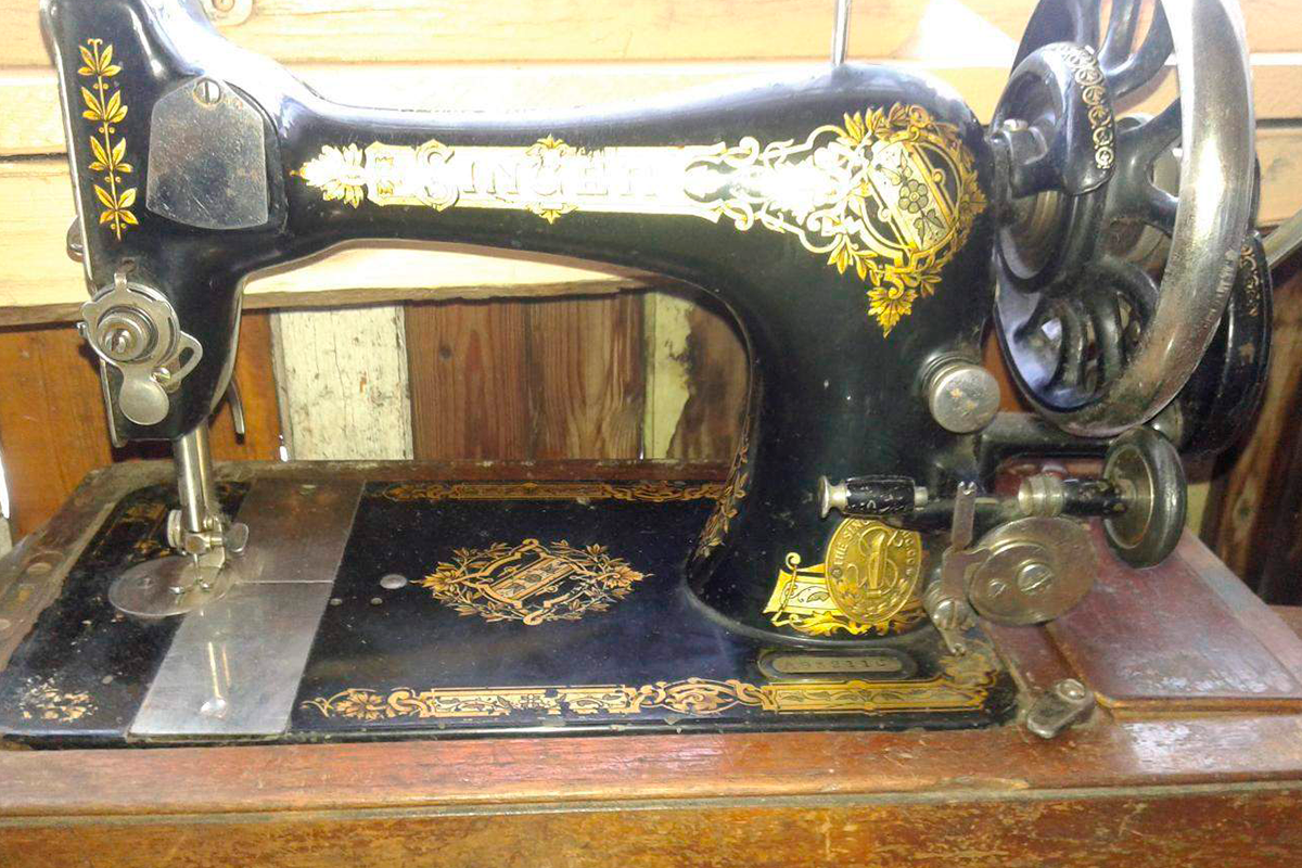 Швейная машинка Зингер 19 века
