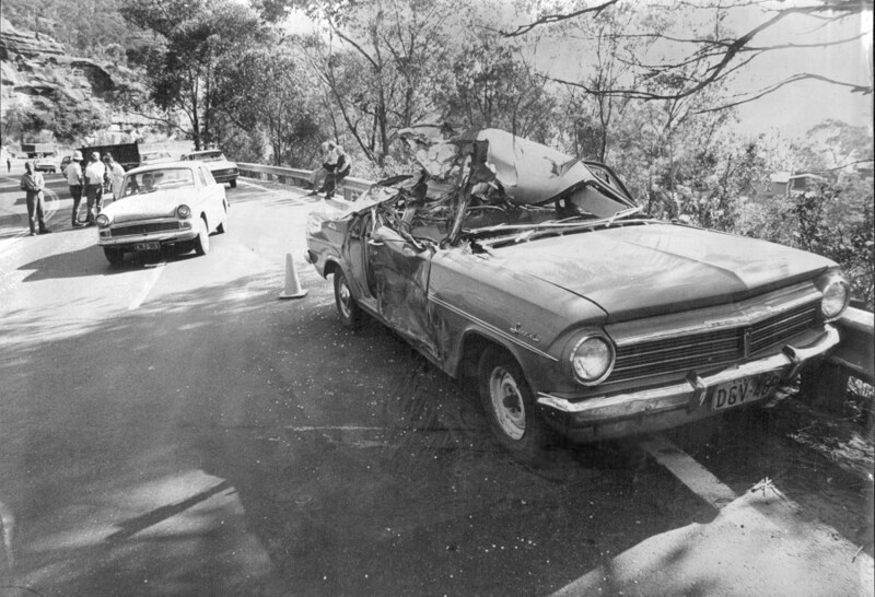 21 сентября 1972 года. Канада, Хоксбери. ДТП. Один погибший, один раненый. Фото Grant Peterson.